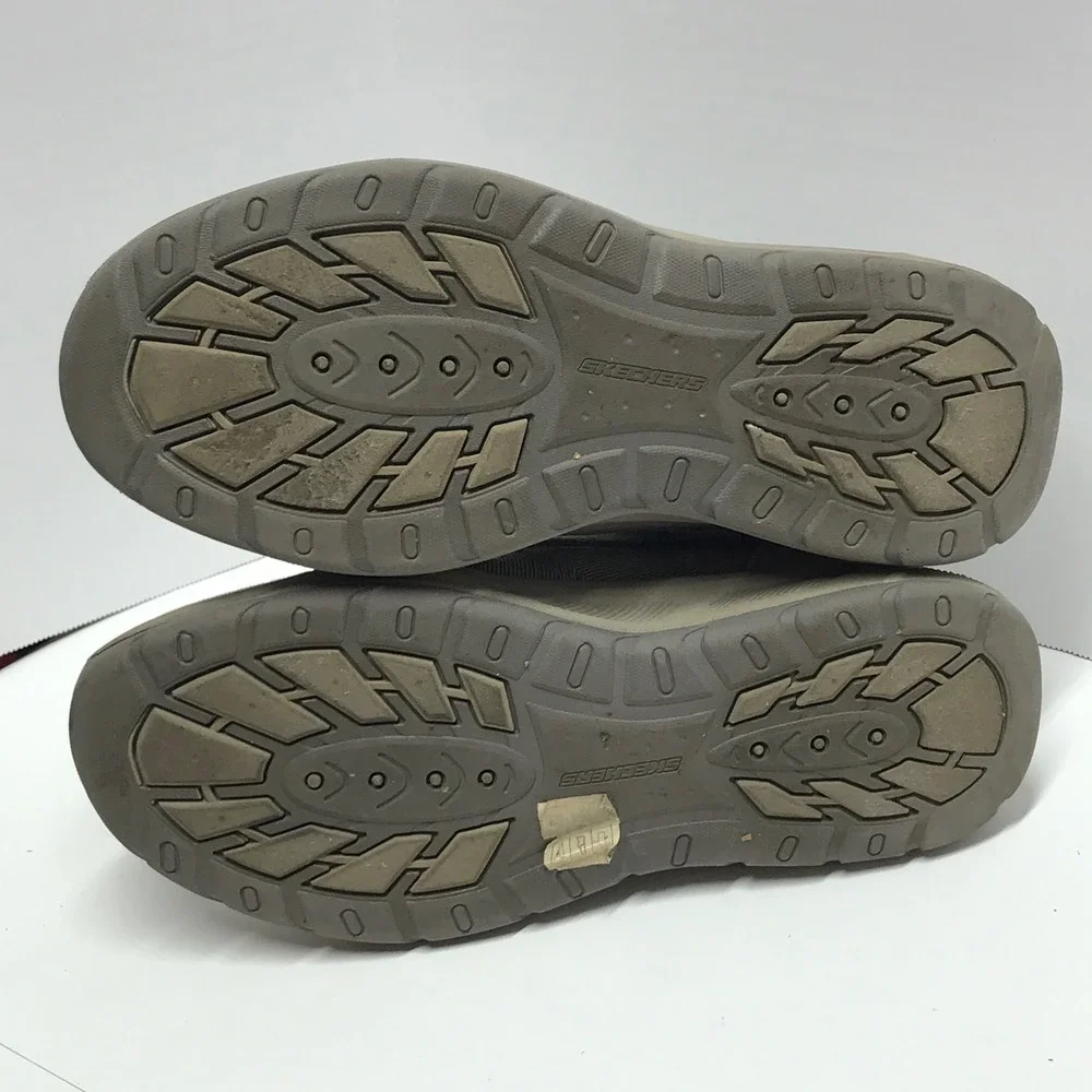 Skechers Mens‎ relaxed fit Canvas Slip On Loafers Khaki Tan Moc Toe Casual Shoes